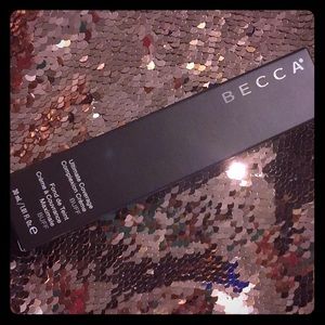 Becca ultimate coverage complexion creme